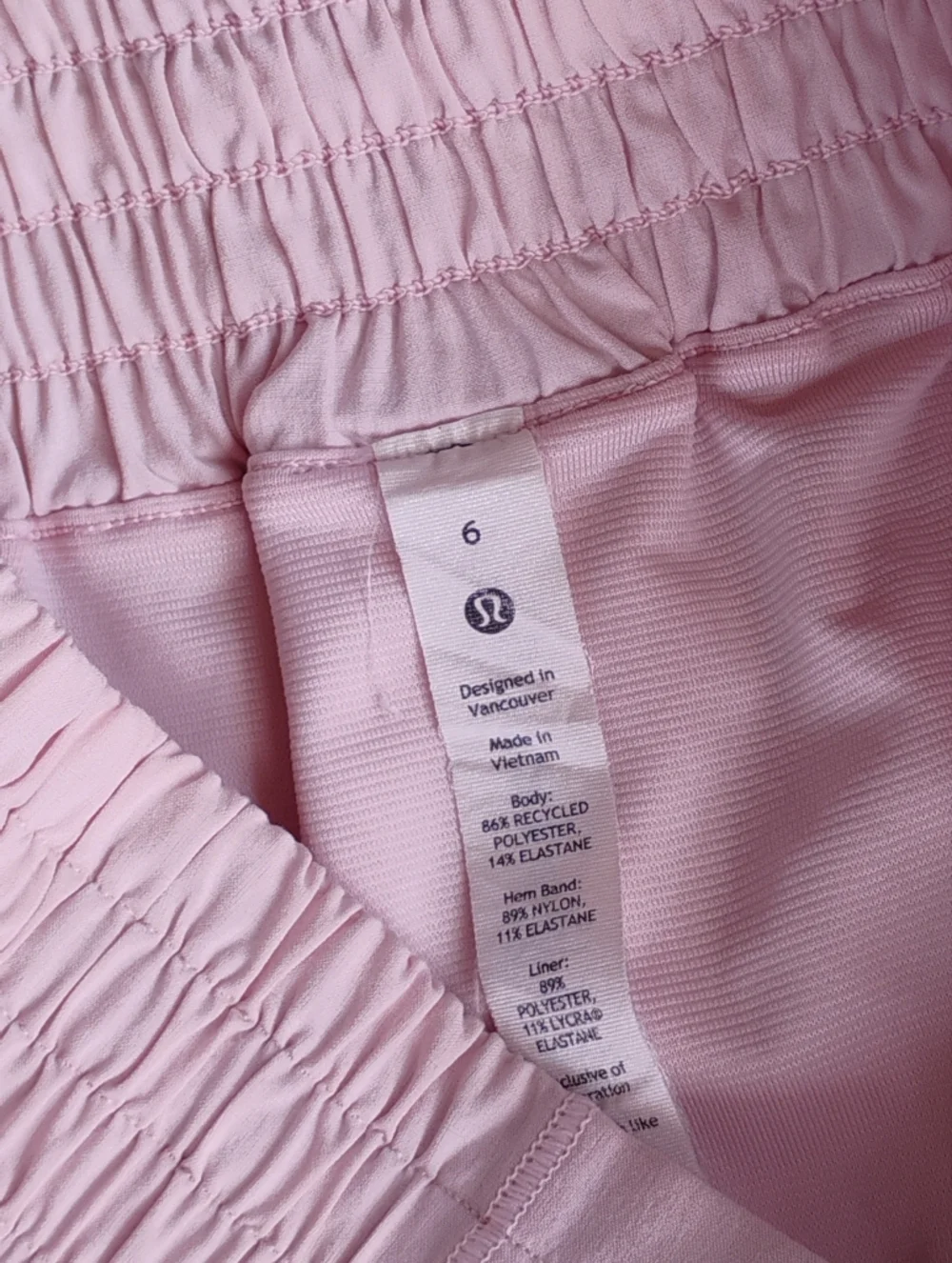 Lululemon Strawberry Milkshake Hotty Hot Shorts Size 6 - Picture 12 of 12